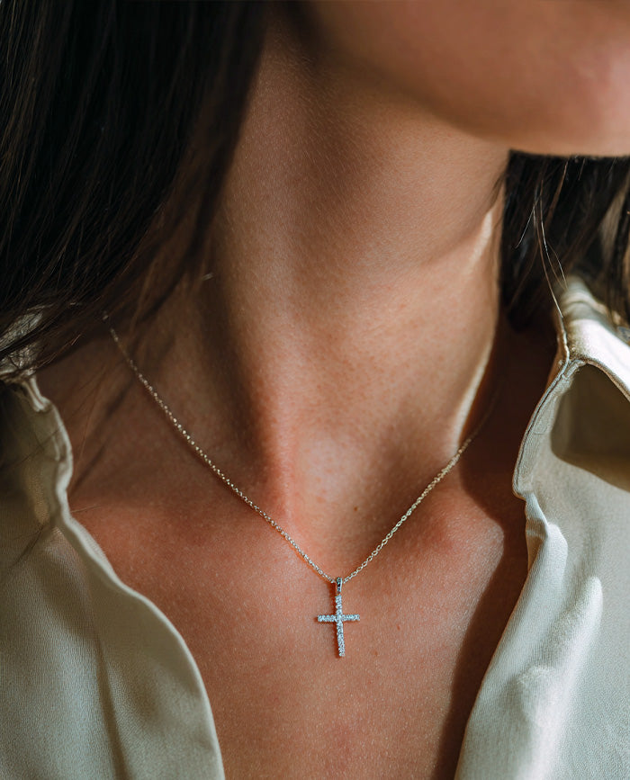 Cruz Pendant