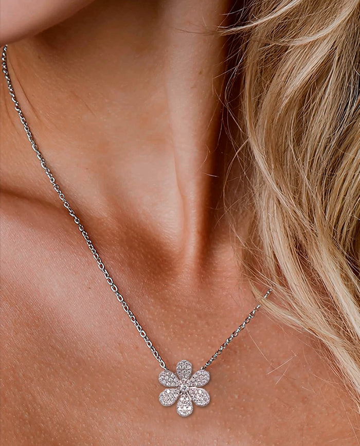 Daisy Pendant